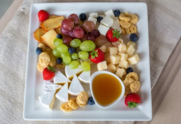 Uzkodu plate